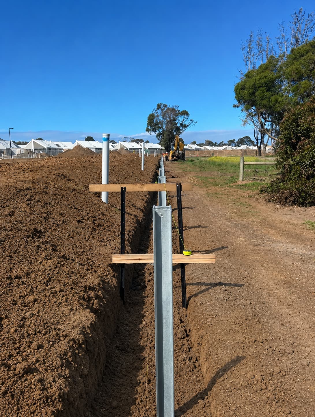 Landscaped yard with retaining and paving in Echuca by KO. Landscapes